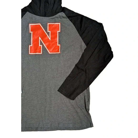 Nebraska Cornhuskers Lightweight Pullover Hoodie by Captivating, Gray, Men's XL - Picture 6 of 11